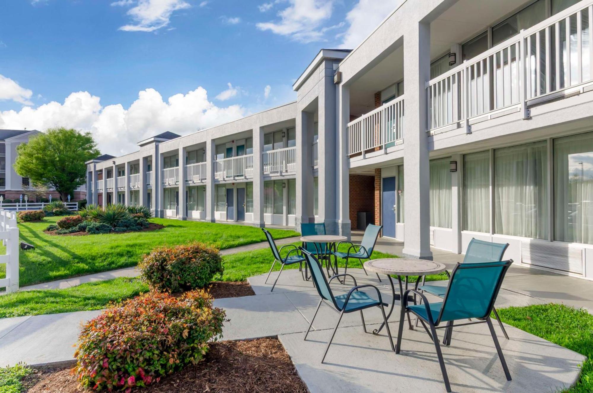 Western Mini-hôtel 3*